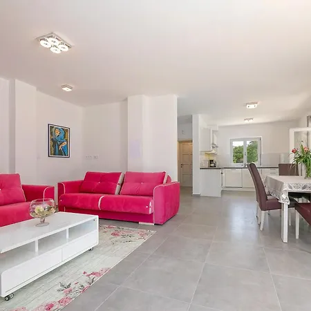 Holiday home Strandnahe Irena Funtana Mit Pool Porec
